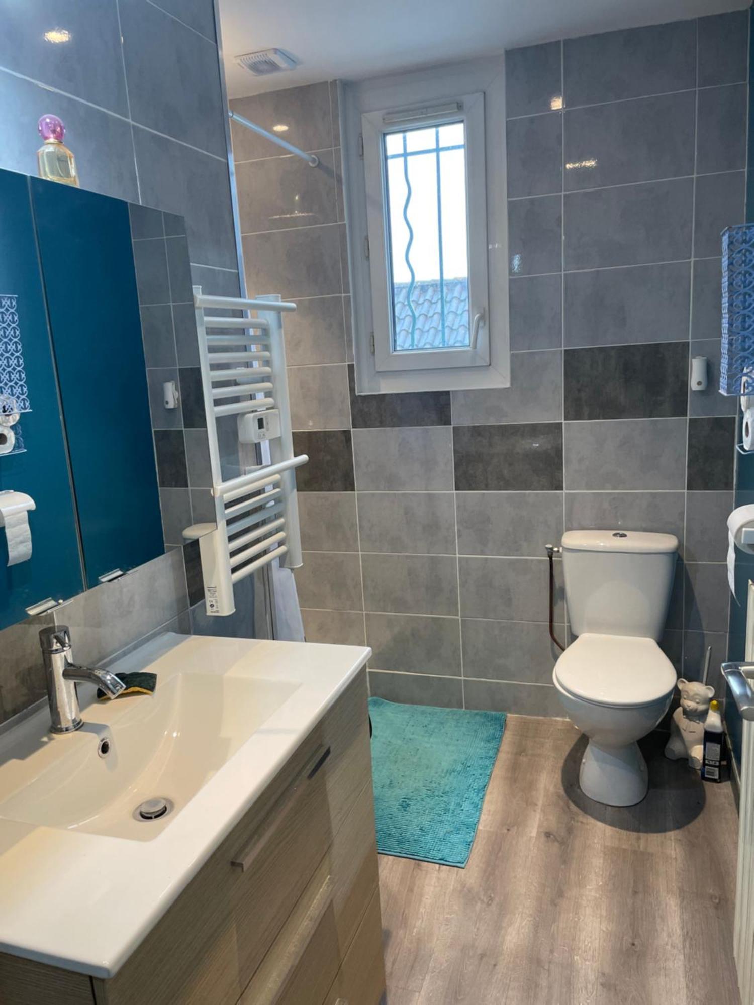 Chez Line Et Francis Apartment Тарб Екстериор снимка